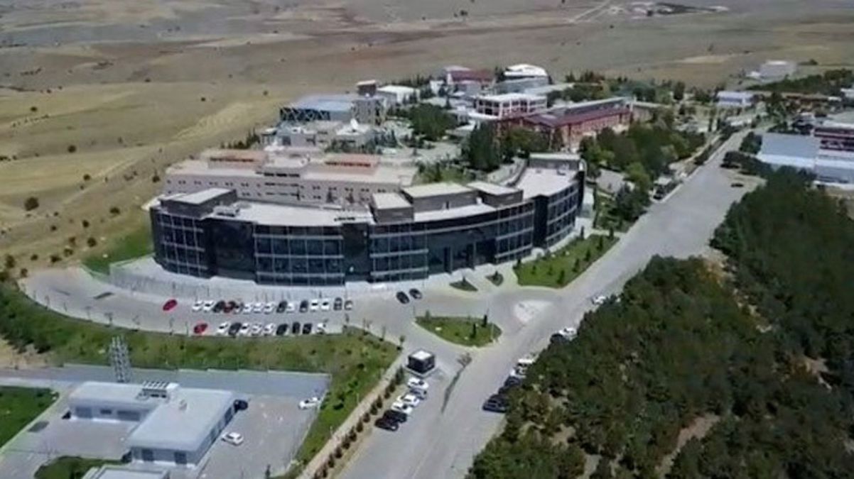 Ankara'daki TÜBİTAK SAGE tesisinde patlama: 1 kişi hayatını kaybetti