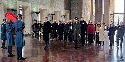 İZKON Genel Başkanı Ferhan Ademhan Başkanlığında İZKON Anıtkabirde
