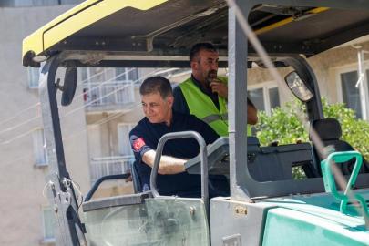 İzmir’in dört bir yanında asfalt mesaisi