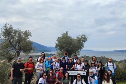 Uzunluğu 850 kilometreyi bulan tarihi Karia Yolu’nun başlangıç etaplarının olduğu Bafa Gölü’nde, Latmos Dağı’nın gölgesinde, tarihi ve doğayı keşfetmek için yürüdük