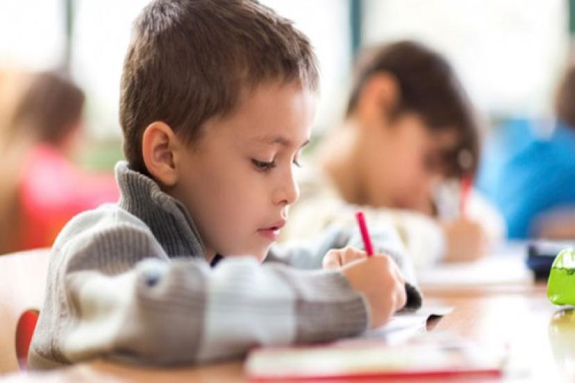 Okullarda Buyuk Değişiklik:12 yıllık “bitişik eğik el yazısı” kalktı!