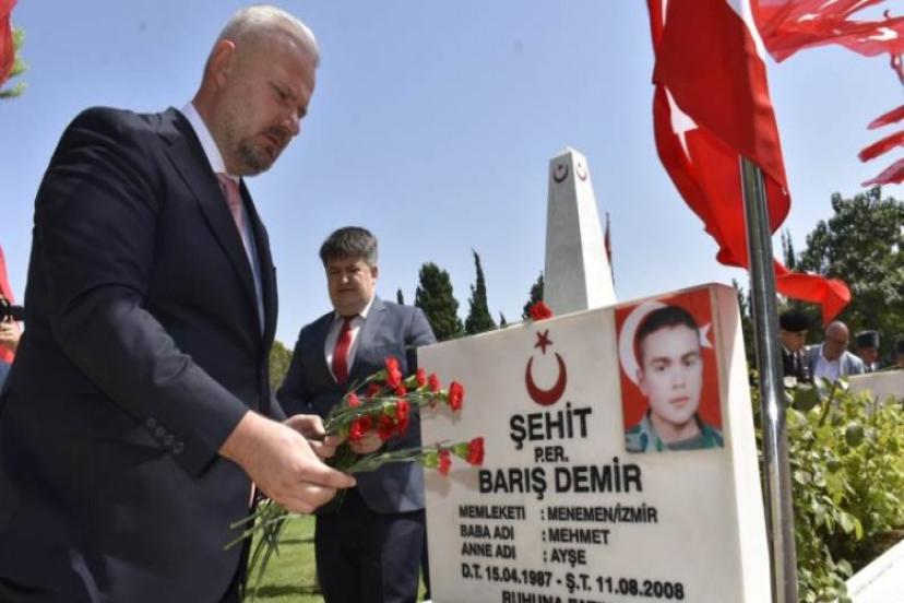 15 Temmuz şehitleri Menemen’de dualarla anıldı