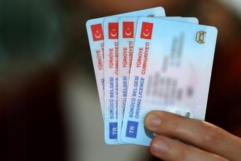 31 Ekim son fırsat: Eski ehliyet yenileme ücreti 7 bin lirayı aşacak!
