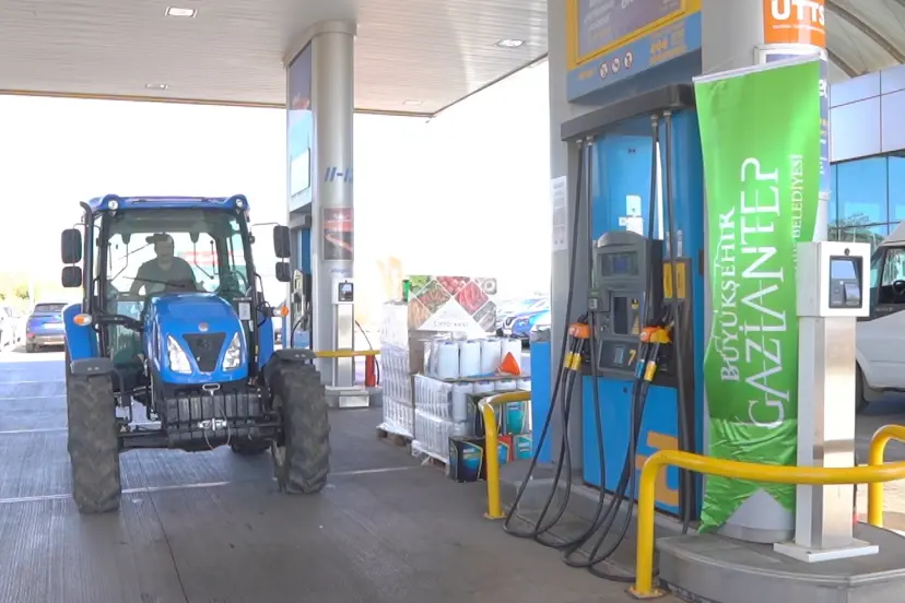 Belediyeden çiftçiye mazot desteği