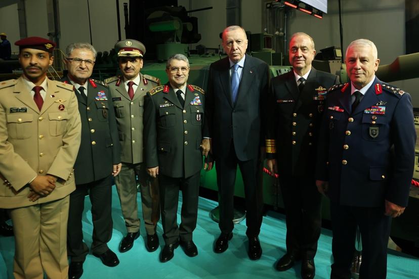 Cumhurbaşkanı Erdoğan, BMC Tesisleri'ni gezdi