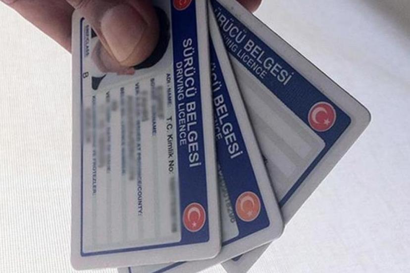 Eski tip ehliyetler için son hafta: 1,9 Milyon kişi yenileme yapmadı