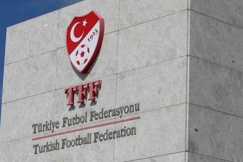 Türk futbolunda kriz: Yüzlerce hakem bahis oynamış