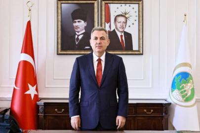 Vali Elban: 29 Ekim Bir milletin yeniden doğuşudur