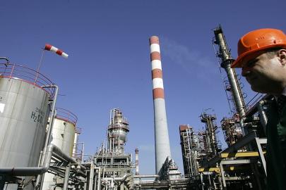 ABD yaptırımları gölgesinde Sırbistan'ın en büyük petrol rafinerisi kapanma riskiyle karşı karşıya