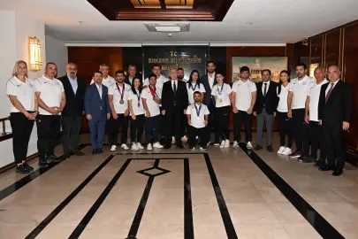 ASKİ'li sporculardan Başkan Yavaş'a ziyaret