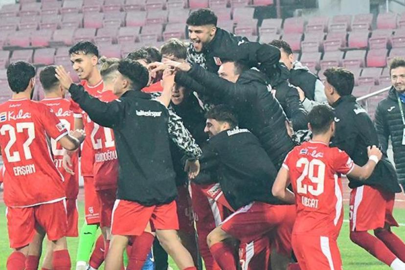 Balıkesirspor - Uşakspor: 3-1