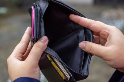 Bireysel kredi ve kredi kartı borçları trilyonu aştı