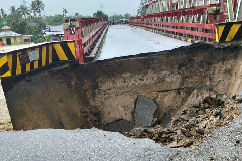 Endonezya'da sel ve heyelan: En az 10 kişi hayatını kaybetti, 6 kişi kayboldu