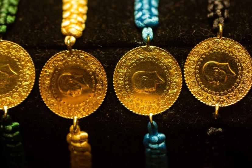 Gram altın haftaya düşüşle başladı: 5 bin 528 lira