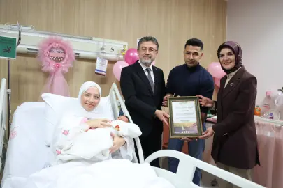 "Her Aile 1 Fidan" projesi başladı... Yeni doğan bebekler ve çiftler için fidan dikiliyor