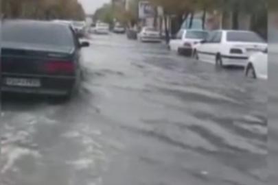 İran’da kuraklık sonrası yağışlar sele dönüştü