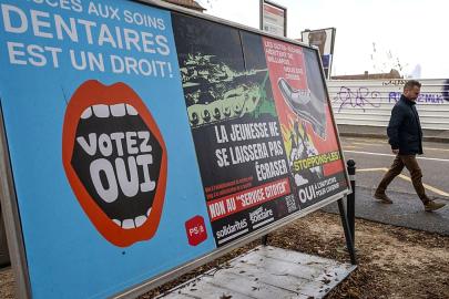 İsviçre'den kadınlar için zorunlu hizmete ve varlık vergisine ret