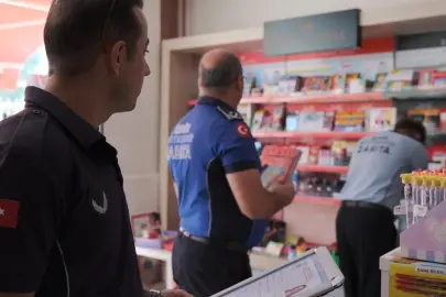 İzmir Zabıtası'ndan kantin ve kırtasiyecilere denetim