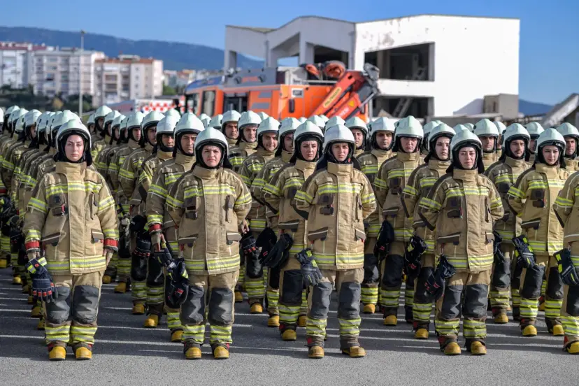 İzmir'de 139 yeni ateş savaşçıları göreve başladı