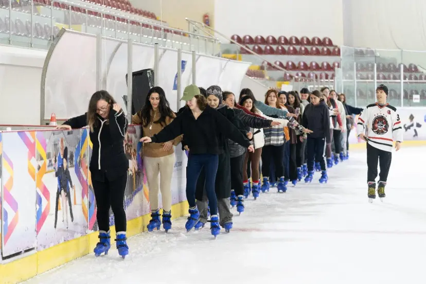 İzmir'de 'Buz Sporları Salonu' yeni sezona hazır