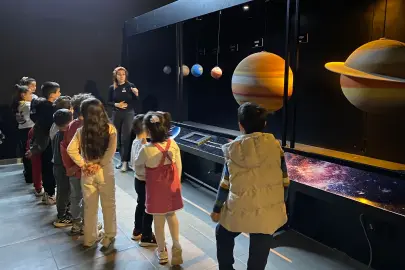 İzmir'de hayallerini çizen 650 çocuk Uzay Kampüsü’nde buluştu