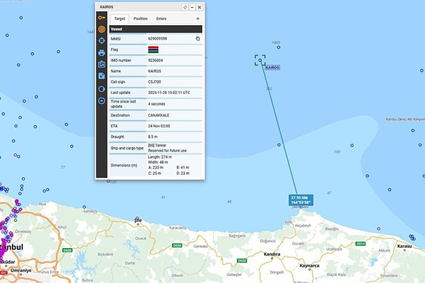 Karadeniz'de tanker yangını: 'Gölge filo' gemisine yardım gidiyor