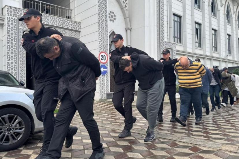 Kocaeli’deki fabrika yangınına ilişkin 11 şüpheli adliyeye sevk edildi