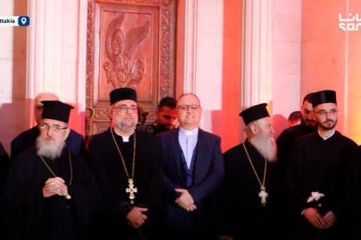 Lazkiye'de noel ağacı ışıklandırma töreni yapıldı