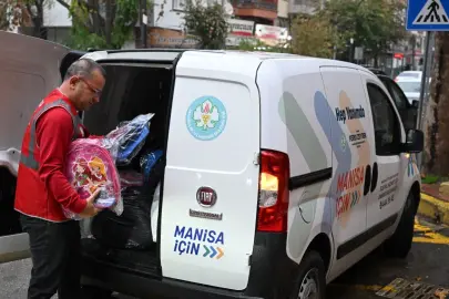 Manisa'dan 15 bin öğrenciye çanta ve kırtasiye desteği