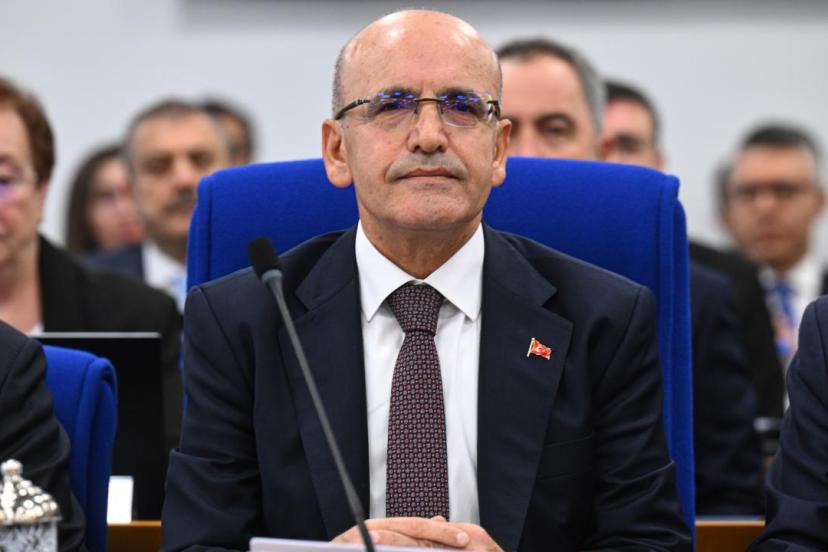 Mehmet Şimşek'ten hasta olduğu iddialarına yanıt