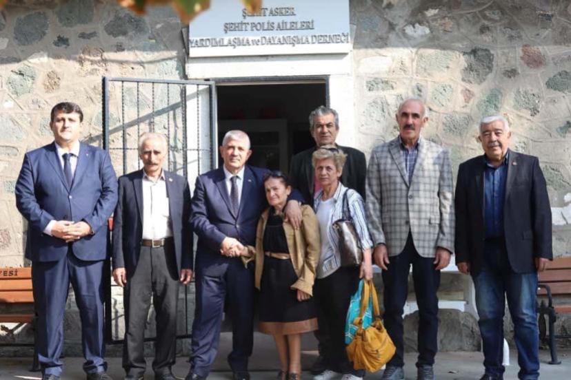 MHP İzmir’den 1100 Toplantı