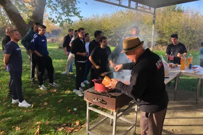 Ormankıran’dan futbolculara mangal partisi