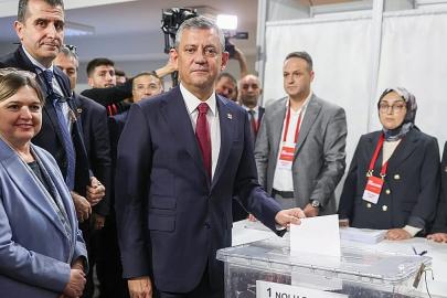 Özgür Özel yeniden CHP lideri seçildi: Konuşmasında Kılıçdaroğlu'na cevap verdi