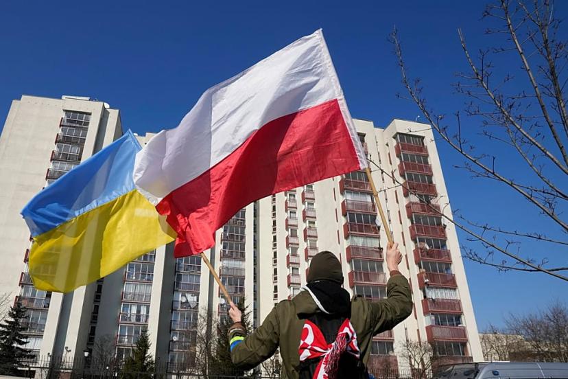 Polonyalılar Rus dezenformasyonuna mı yenik düşüyor?