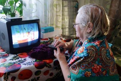 RTÜK araştırması: Yaşlılar günde 5 saatten fazla televizyon izliyor