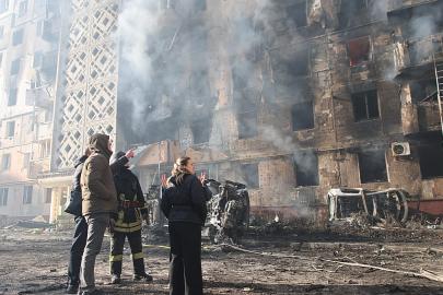 Rus İHA saldırıları Batı Ukrayna'yı vurdu, en az 25 kişi öldü