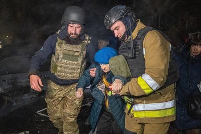 Rusya'nın Ukrayna'ya yüzlerce İHA fırlatmasının ardından Polonya havaalanlarını kapattı