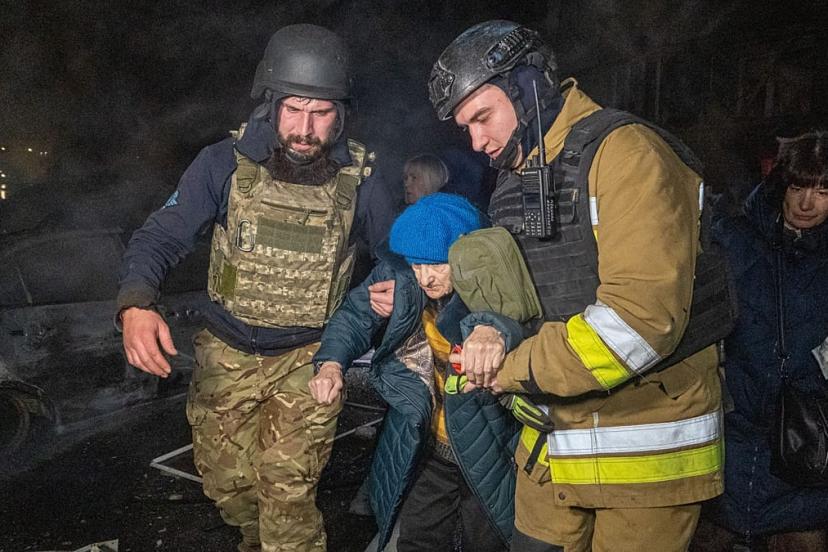 Rusya'nın Ukrayna'ya yüzlerce İHA fırlatmasının ardından Polonya havaalanlarını kapattı