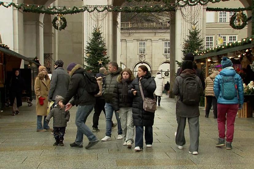 Salzburg Noel Pazarı, artırılmış güvenlik önlemleriyle açıldı