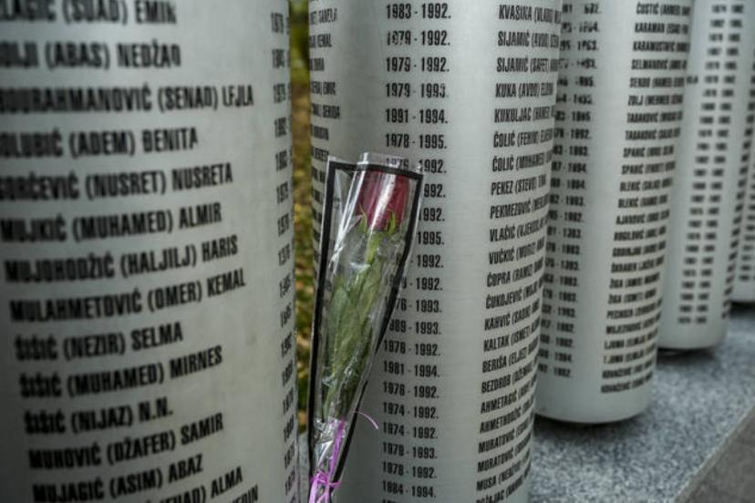 Saraybosnalılar, paralı 'katiller'in bulunmasını talep ediyor