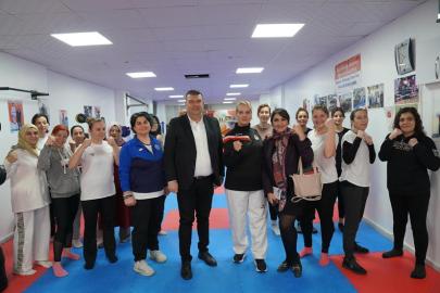 Seferihisar’da “Kadına Şiddetle Mücadele” bir gün değil, her gün