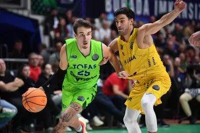 TOFAŞ, BCL’de Tenerife deplasmanında