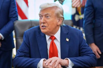 Trump'tan Epstein dosyalarını soran muhabire: Sessiz ol domuzcuk