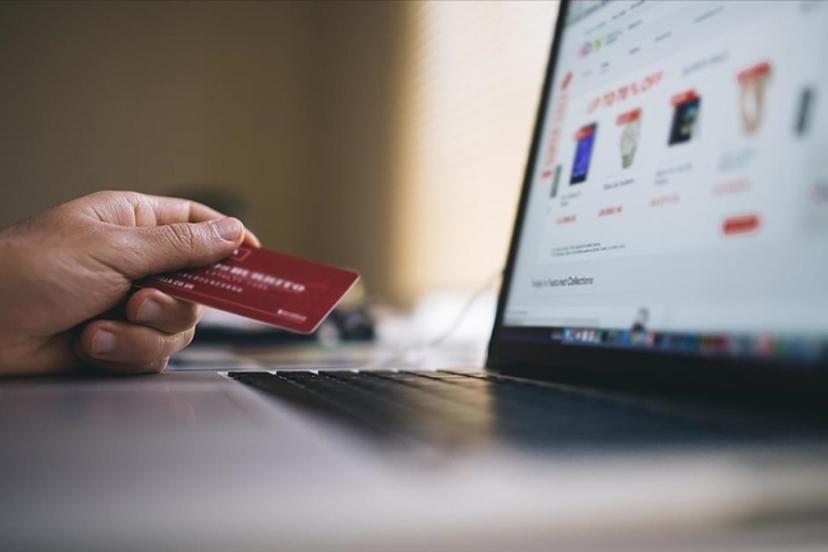 AB, yurt dışından gelen küçük paketlerden 3 euro vergi alacak