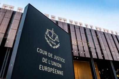 ABAD, Polonya Anayasa Mahkemesi'nin siyasi atamalar nedeniyle bağımsız olmadığına hükmetti