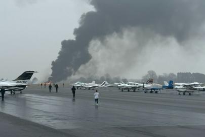 ABD’de havaalanına iniş yapan özel jet piste çakıldı