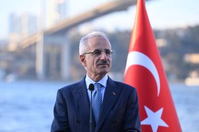 Abdulkadir Uraloğlu: Kasım ayında 46,8 milyon yük elleçlendi