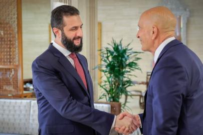 Ahmed Şara, ABD'nin Suriye Özel Temsilcisi Barrack'ı kabul etti