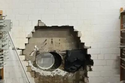 Almanya'da hırsızlar matkapla duvarı delerek banka kasasını soydu