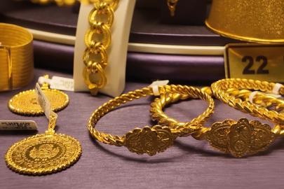 Altın fiyatları artınca, İstanbul’daki bazı kuyumcular işçilikte indirime gitti